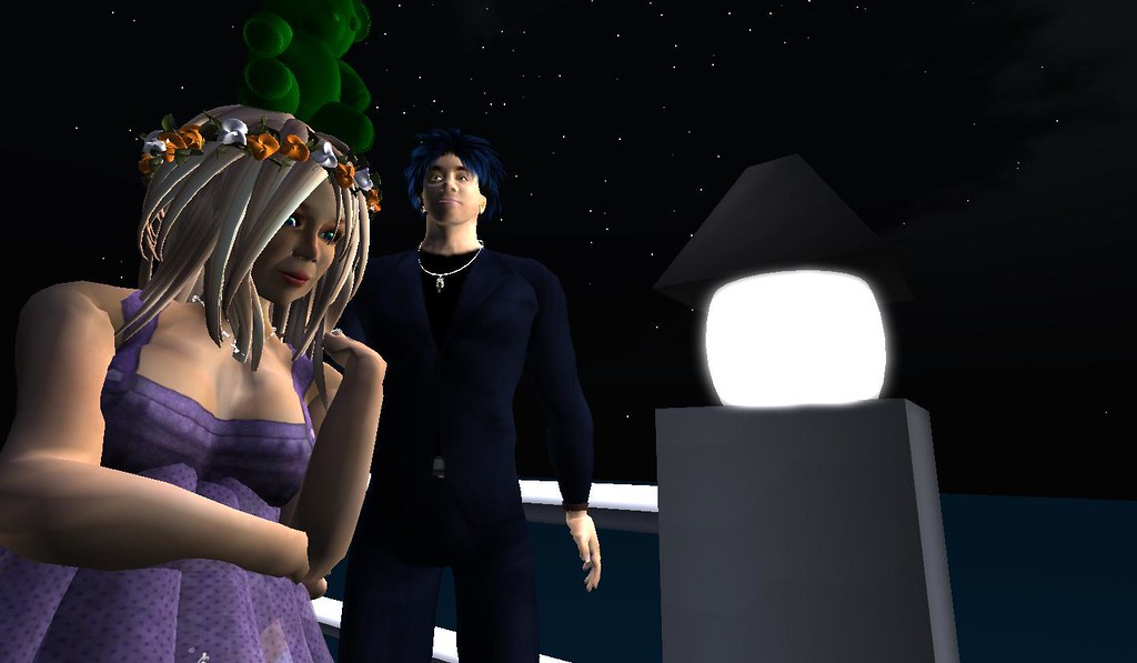 Elliebob Bean playing with glow